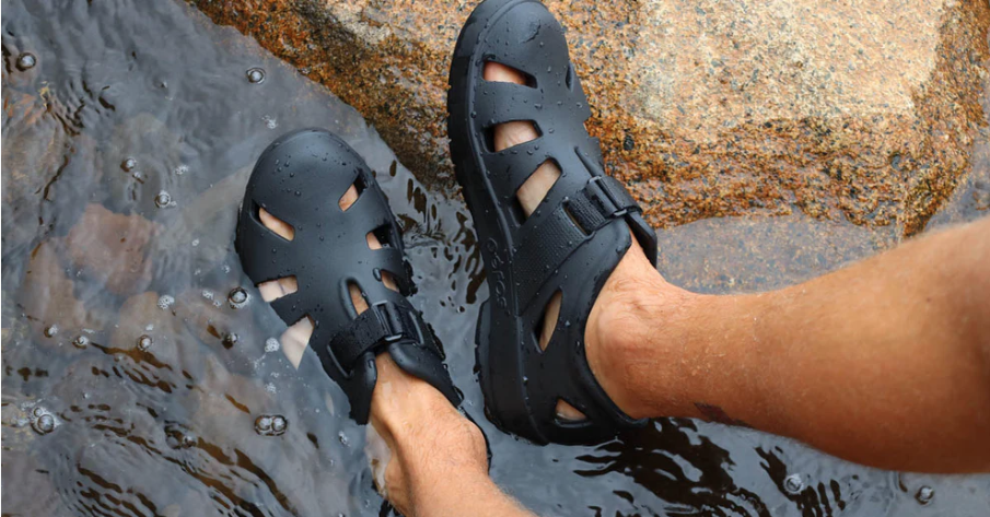 OOFOS OOcandoo Unisex Sandal 1300 Black